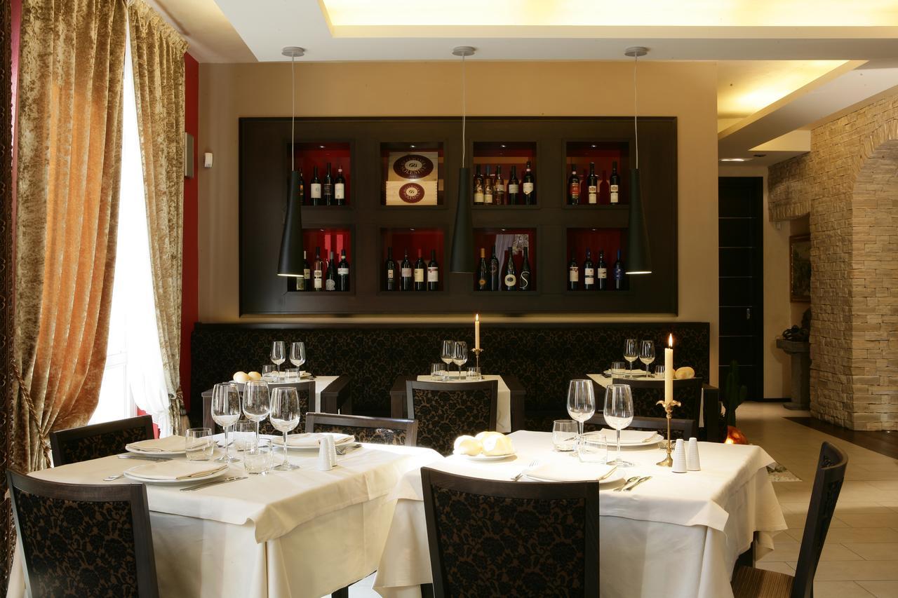 Albergo Ristorante Marcheno מראה חיצוני תמונה