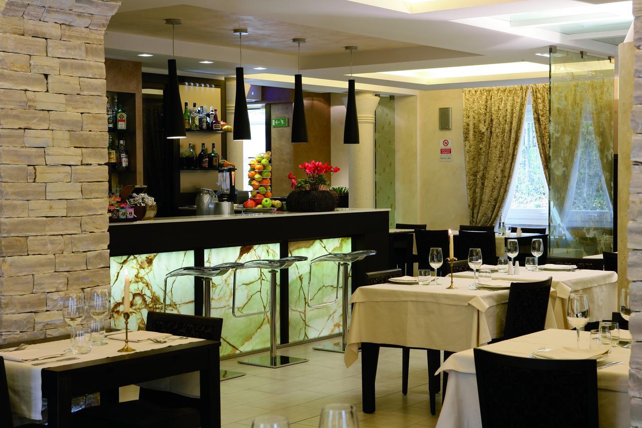 Albergo Ristorante Marcheno מראה חיצוני תמונה
